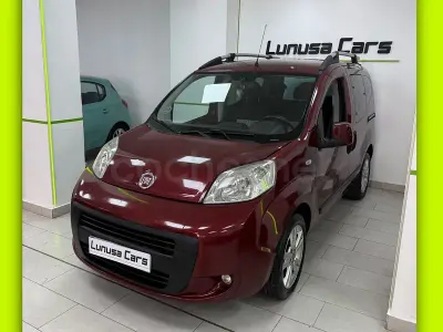 Usado Fiat Qubo Dynamic 75 CV (55 kW) 2016 Granate Monovolumen