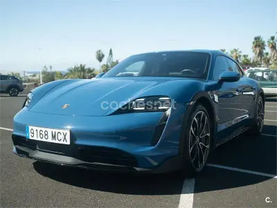 Usado Porsche Taycan Cross Turismo 319 kW (435 CV) 2022 Eléctrico Familiar