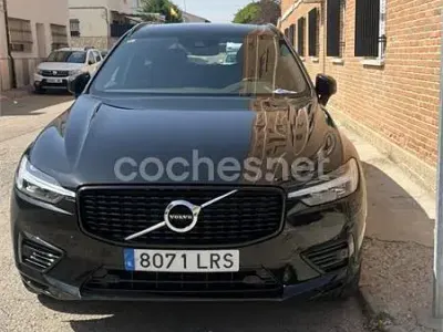 Usado Volvo XC60 R-Design 340 CV (250 kW) 2021 Negro SUV