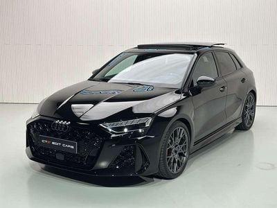 Negro Usado 2024 Audi RS3 Sportback Ambiente Utilitario | 72.900 € (Un poco caro)