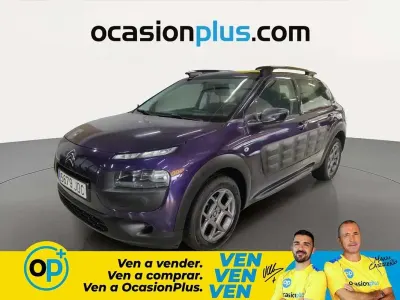 Usado Citroën C4 Cactus Feel 82 CV (60 kW) 2015 Burdeos Utilitario