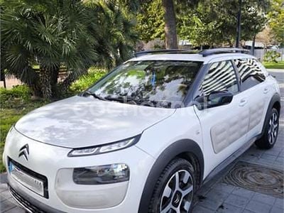 Usado Citroën C4 Shine Edition 100 CV (73 kW) 2016 Blanco Berlina