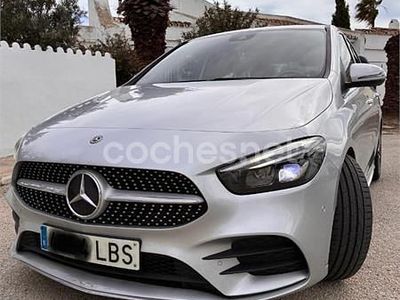 Usado Mercedes B200 136 CV (100 kW) 2020 Gris / plata Monovolumen