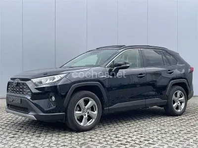 Usado Toyota RAV4 Hybrid Style 218 CV (160 kW) 2021 Gris / plata SUV