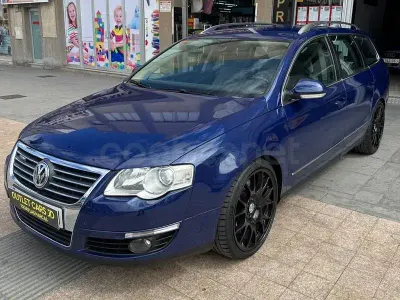 Usado VW Passat Highline 250 CV (183 kW) 2006 Azul Berlina