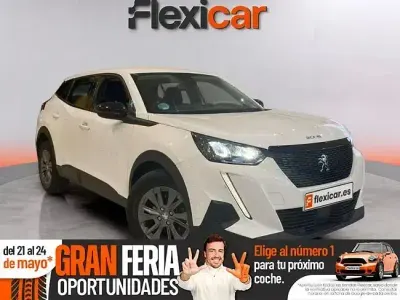 Käytetty Peugeot 2008 Active 100 HP (73 kW) 2021 Valkoinen Katumaasturi