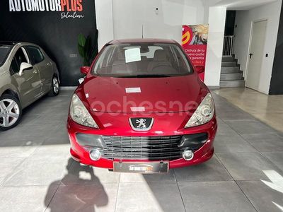 Granate Usado 2006 Peugeot 307 Berlina | 5999 €