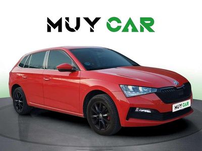 Usado Skoda Scala Ambition 116 CV (85 kW) 2021 Rojo Utilitario