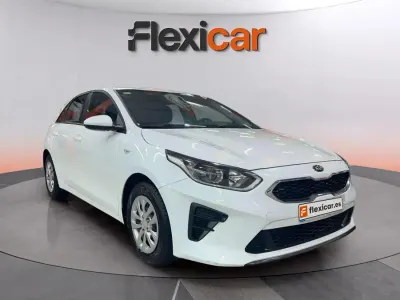 Usado Kia Ceed 100 CV (73 kW) 2020 Blanco Utilitario
