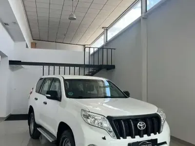 Usado Toyota Land Cruiser 177 CV (130 kW) 2017 Blanco SUV