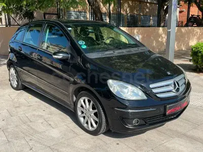 Usado Mercedes B180
