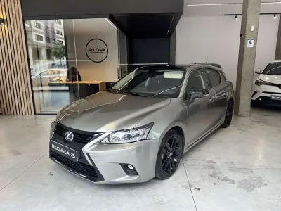 Usado Lexus CT200h Sport Line 136 CV (100 kW) 2016 Beige Utilitario