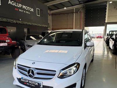 Usado Mercedes B180 109 CV (80 kW) 2015 Blanco Monovolumen
