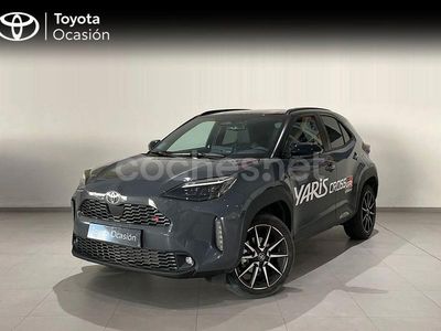 Gris / plata Usado 2025 Toyota Yaris Cross Sport SUV | 29.800 €