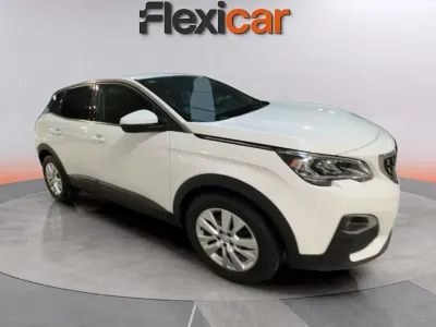Usado Peugeot 3008 Active 131 CV (96 kW) 2018 Blanco SUV