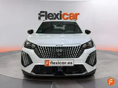 Usado Peugeot 2008 Allure 100 CV (73 kW) 2024 Blanco SUV