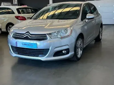 Usado Citroën C4 112 CV (82 kW) 2012 Gris / plata Berlina