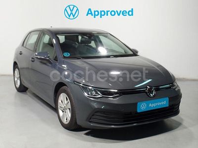 Gris / plata Usado 2022 VW Golf VIII Berlina | 18.900 € (Buen precio)