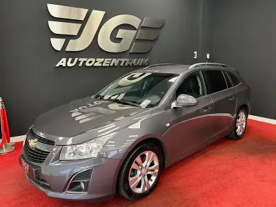 Usado Chevrolet Cruze LTZ 163 CV (119 kW) 2013 Gris / plata Familiar
