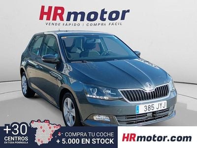 Gris Usado 2017 Skoda Fabia Ambition Berlina | 9790 € (Precio justo)