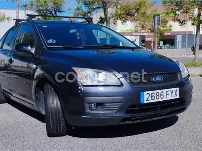 Usado Ford Focus Trend 100 CV (73 kW) 2007 Negro Berlina