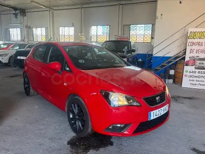 Usado Seat Ibiza I-Tech 105 CV (77 kW) 2014 Rojo Berlina