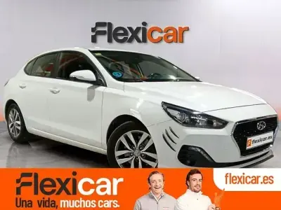 Usado Hyundai i30 120 CV (88 kW) 2018 Blanco