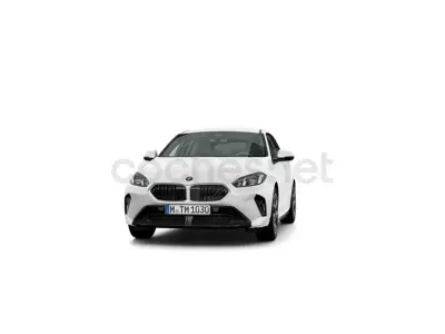 Usado BMW 120 Comfort Edition 170 CV (125 kW) 2025 Blanco Utilitario