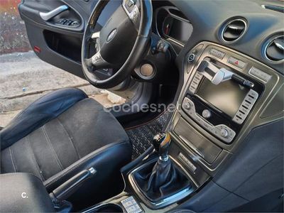 Usado Ford Mondeo Titanium 140 CV (102 kW) 2007 Azul Berlina