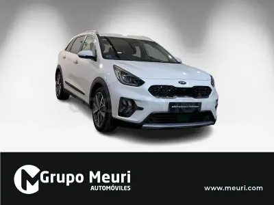 Begagnad Kia Niro 141 HK (103 kW) 2020 Vit SUV