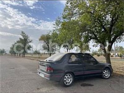 Usado Peugeot 309 GTi 130 CV (95 kW) 1993 Negro Utilitario