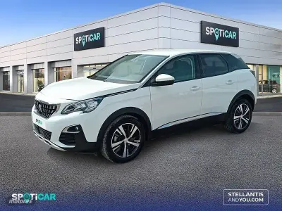Usado Peugeot 3008 Allure 130 CV (95 kW) 2020 Blanco SUV