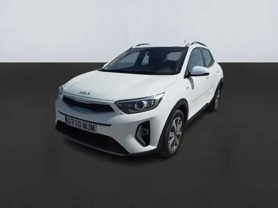 Usado Kia Stonic 84 CV (61 kW) 2023 Blanco SUV