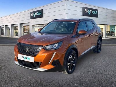 Usado Peugeot 2008 Allure 100 CV (73 kW) 2020 Naranja SUV