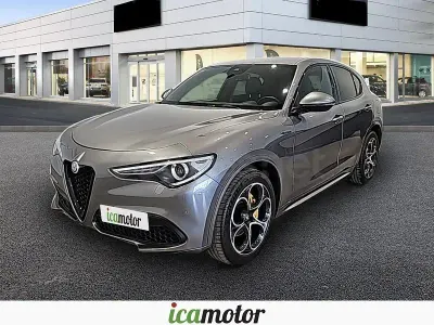 Usado Alfa Romeo Stelvio Veloce 210 CV (154 kW) 2021 Gris / plata SUV