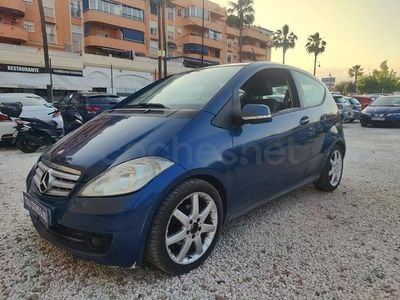 Usado Mercedes A180 Avantgarde 109 CV (80 kW) 2010 Azul Berlina