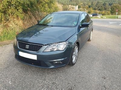 Usado Seat Toledo Reference 90 CV (66 kW) 2016 Gris / plata Utilitario