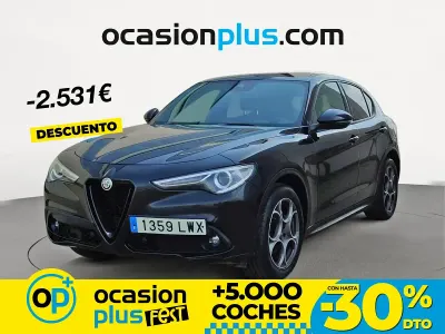 Usado Alfa Romeo Stelvio Sprint 190 CV (139 kW) 2022 Negro SUV