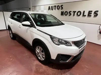 Używany Peugeot 5008 Allure 130 KM (95 kW) 2017 Biały SUV