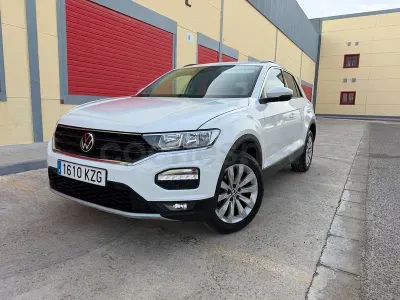 Usado VW T-Roc Advance 115 CV (84 kW) 2019 Blanco SUV