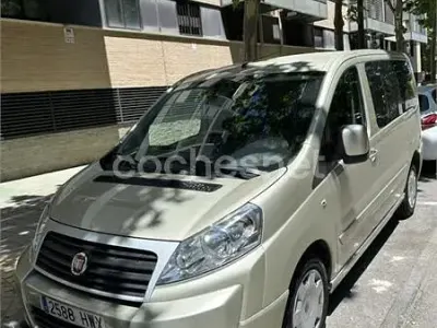 Usado Fiat Doblò Emotion 135 CV (99 kW) 2014 Amarillo Monovolumen