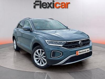 Usado VW T-Roc Life 150 CV (110 kW) 2023 Verde SUV