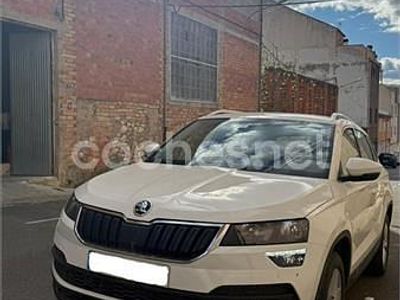 Usado Skoda Karoq Ambition 150 CV (110 kW) 2021 Blanco SUV