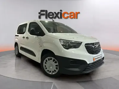 Usado Opel Combo Edition+ 102 CV (75 kW) 2020 Blanco Monovolumen