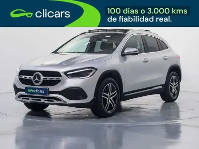 Usado Mercedes GLA180 136 CV (100 kW) 2022 Plateado SUV