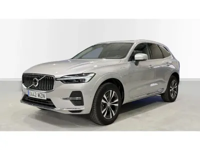 Usado Volvo XC60 Core 350 CV (257 kW) 2025 Gris plata SUV
