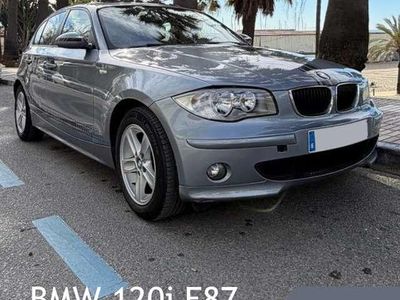 Usado BMW 116 150 CV (110 kW) 2005 Gris Utilitario