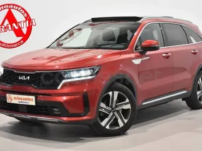 Usado Kia Sorento 232 CV (170 kW) 2023 Rojo SUV