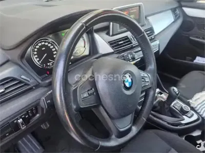 Usado BMW 216 Active Tourer 116 CV (85 kW) 2018 Azul Monovolumen