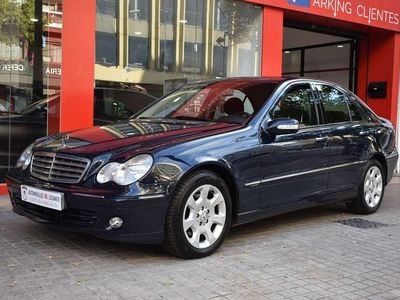Azul Usado 2005 Mercedes C240 Elegance Berlina | 7990 €